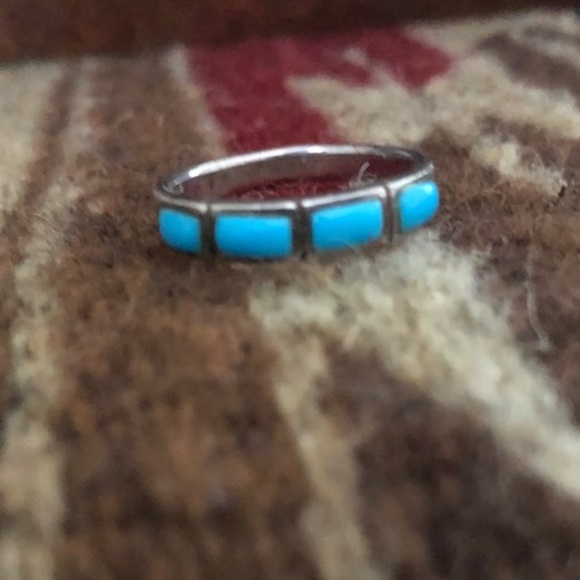 Vintage Turquoise and Sterling Inlaid Ring Sz 6 3/4 - Picture 5 of 5